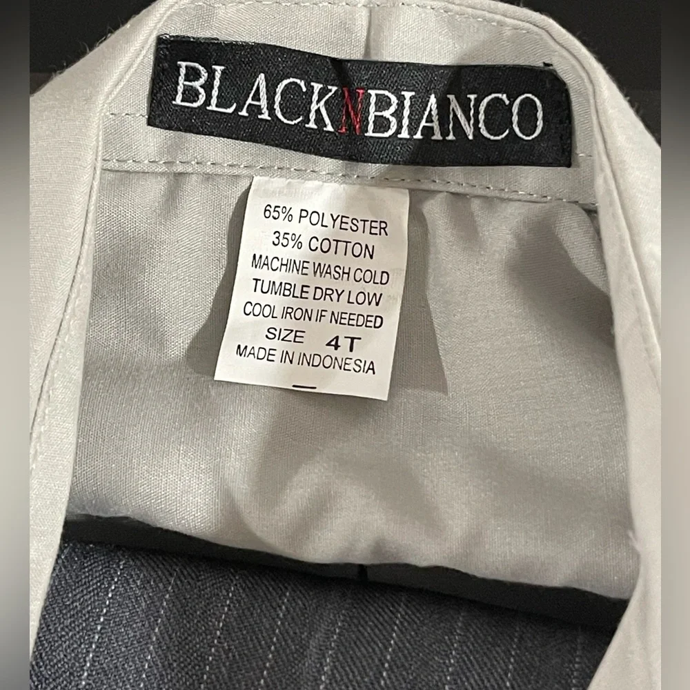 Children’s boys 3 piece suit gray pin stripe size 4T - Picture 8 of 8